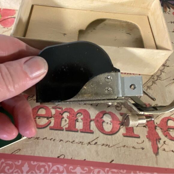 Singer Sewing Machine Blind Stitch Attachment Vintage Original Box Instructions - Picture 6 of 10